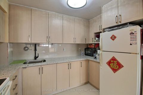 Photo 4 at 202 - 99 Blackwell Avenue, Malvern, Toronto