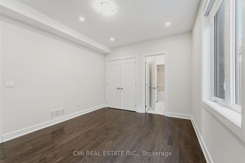 Photo 10 at 392 Farrell Road, Patterson, Vaughan