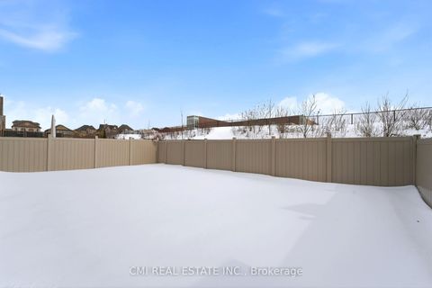 Photo 24 at 392 Farrell Road, Patterson, Vaughan