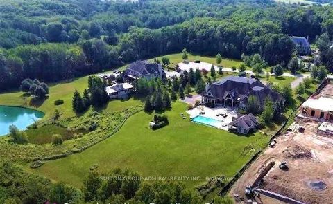 Photo 11 at 66 Scotch Valley Drive, King City, King