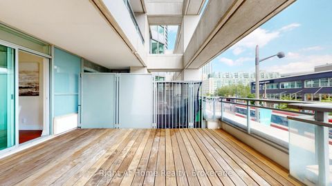 Photo 7 at 209 - 228 Queens Quay W, Waterfront Communities C1, Toronto
