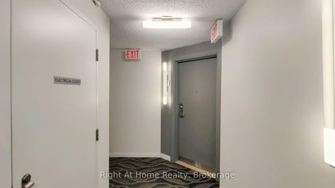 Photo 30 at 209 - 228 Queens Quay W, Waterfront Communities C1, Toronto
