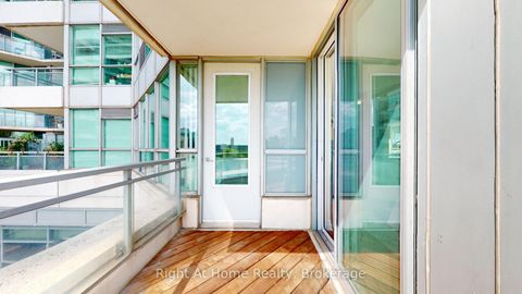 Photo 37 at 209 - 228 Queens Quay W, Waterfront Communities C1, Toronto