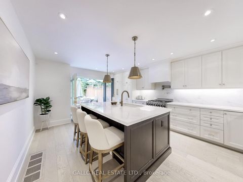 Photo 13 at 46 Mcgill Street, Yonge Corridor, Toronto