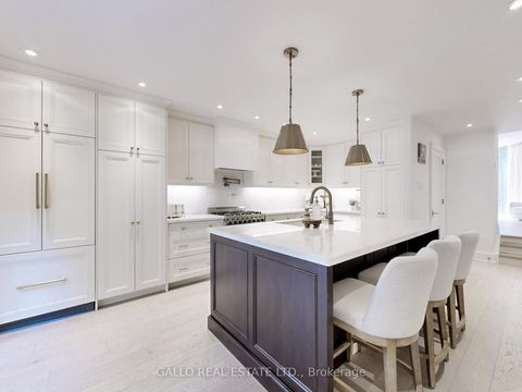 Photo 14 at 46 Mcgill Street, Yonge Corridor, Toronto