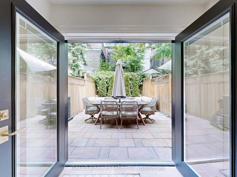 Photo 17 at 46 Mcgill Street, Yonge Corridor, Toronto