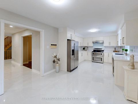 Photo 11 at 5 Jardin Hill Court, Hillcrest Village, Toronto