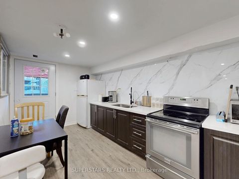 Photo 36 at 5 Jardin Hill Court, Hillcrest Village, Toronto