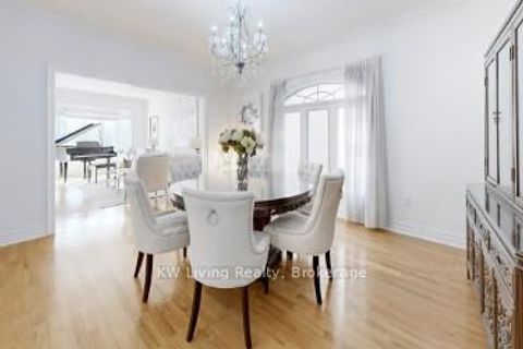 Photo 27 at 18 Hillsborough Court, Bayview Hill, Richmond Hill