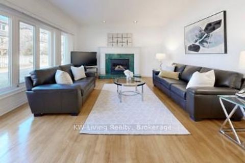 Photo 30 at 18 Hillsborough Court, Bayview Hill, Richmond Hill