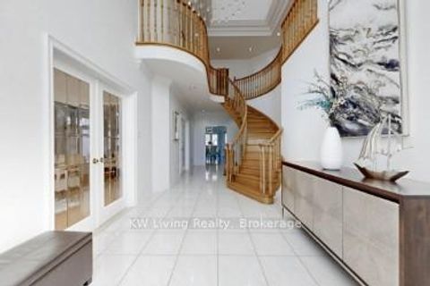 Photo 40 at 18 Hillsborough Court, Bayview Hill, Richmond Hill