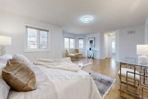 Photo 45 at 18 Hillsborough Court, Bayview Hill, Richmond Hill