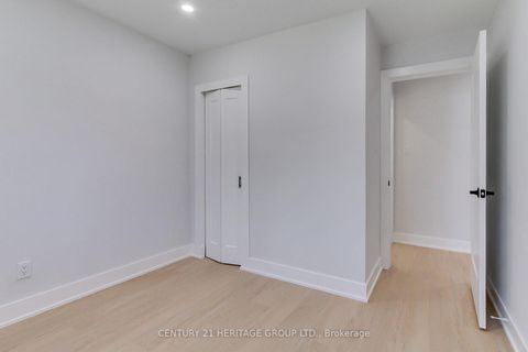 Photo 10 at 69 Marlin Court, London, Newmarket