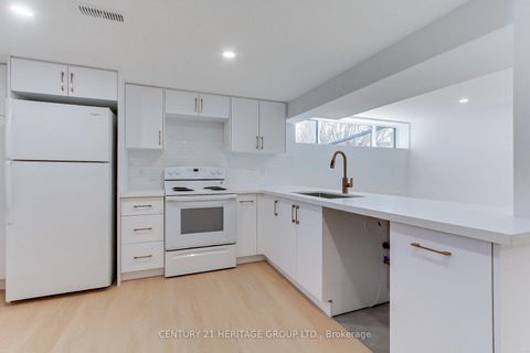 Photo 17 at 69 Marlin Court, London, Newmarket