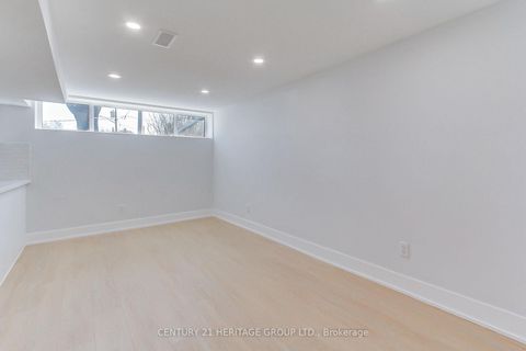 Photo 20 at 69 Marlin Court, London, Newmarket