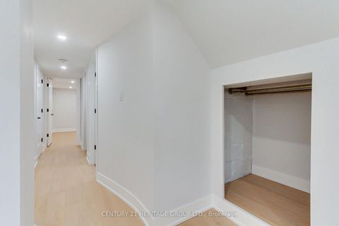 Photo 22 at 69 Marlin Court, London, Newmarket