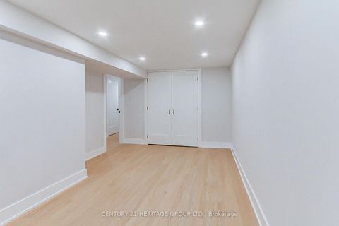 Photo 24 at 69 Marlin Court, London, Newmarket