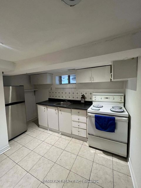 Photo 16 at 12 Mahoney Avenue, Mount Dennis, Toronto