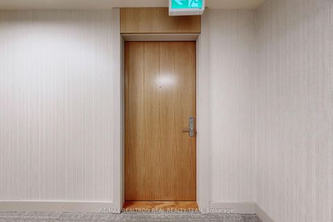 Photo 6 at 211 - 8960 Jane Street, Vellore Village, Vaughan