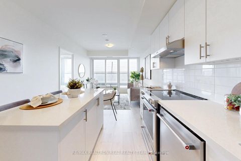 Photo 16 at 211 - 8960 Jane Street, Vellore Village, Vaughan