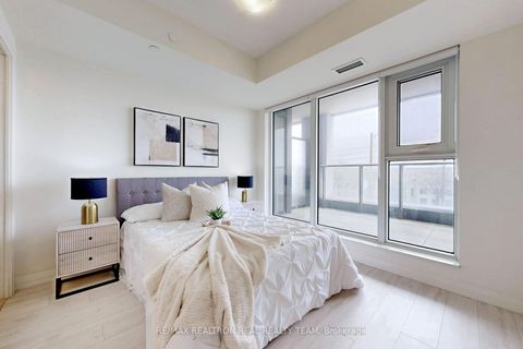 Photo 20 at 211 - 8960 Jane Street, Vellore Village, Vaughan