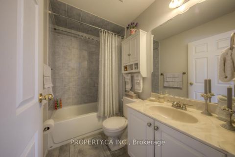 Photo 14 at 301 - 778 Sheppard Avenue W, Bathurst Manor, Toronto