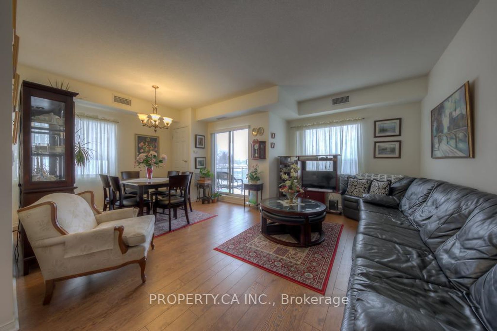301 - 778 Sheppard Avenue W, Bathurst Manor, Toronto photo 3