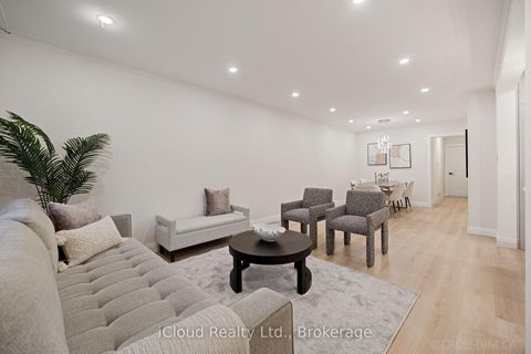 Photo 6 at 107 Bayview Parkway, Leslie Valley, Newmarket