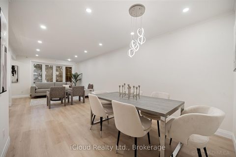 Photo 12 at 107 Bayview Parkway, Leslie Valley, Newmarket