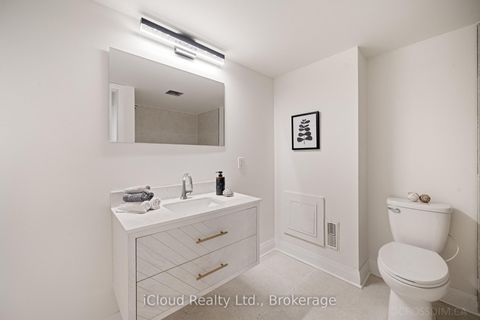 Photo 35 at 107 Bayview Parkway, Leslie Valley, Newmarket