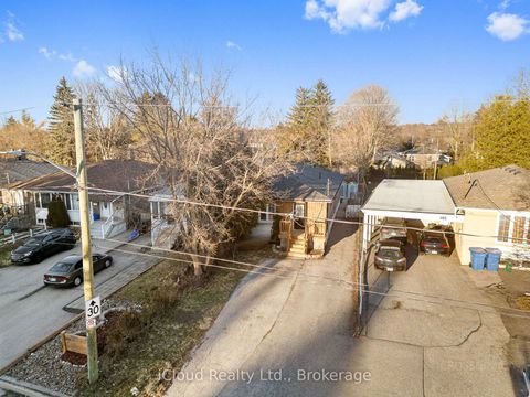 Photo 39 at 107 Bayview Parkway, Leslie Valley, Newmarket