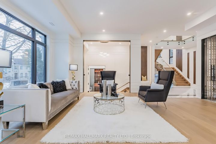 Photo 3 at 58 Sumner Heights Drive, Bayview Village, Toronto