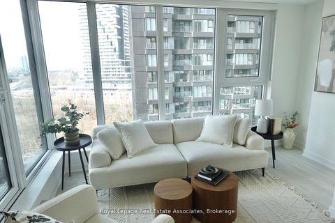 Photo 6 at 1004 - 1 Quarrington Lane, Don Mills, Toronto