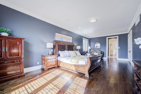 Photo 23 at 21 Kirkdale Crescent, Don Mills, Toronto