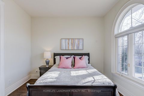 Photo 35 at 21 Kirkdale Crescent, Don Mills, Toronto