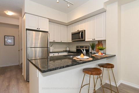 Photo 7 at 347 - 500 Kingbird Grove W, Rouge E11, Toronto