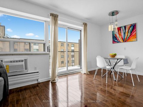 Photo 9 at 407 - 8 Kingsbridge Court, Branson, Toronto