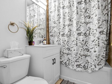 Photo 21 at 407 - 8 Kingsbridge Court, Branson, Toronto