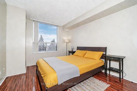Photo 4 at 313 - 6 Humberline Drive, Clairville, Toronto