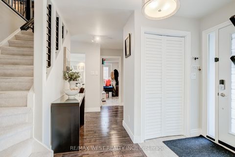 Photo 5 at 890 Wayne Drive, Leslie Valley, Newmarket