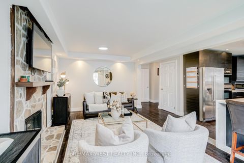 Photo 18 at 890 Wayne Drive, Leslie Valley, Newmarket