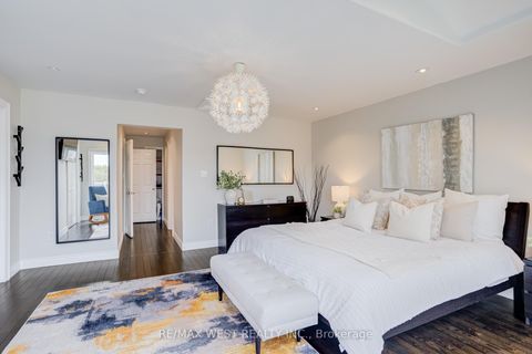 Photo 24 at 890 Wayne Drive, Leslie Valley, Newmarket