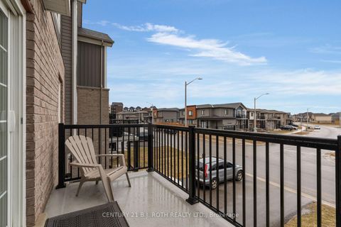 Photo 8 at 15 Kodiak Terrace, Rural Barrie Southwest, Barrie