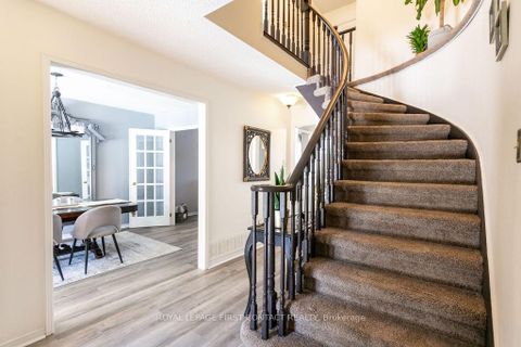 Photo 6 at 13 Irwin Drive, Northwest, Barrie