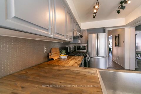 Photo 8 at 13 Irwin Drive, Northwest, Barrie