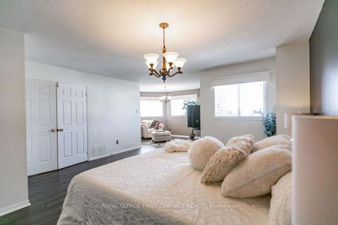 Photo 24 at 13 Irwin Drive, Northwest, Barrie