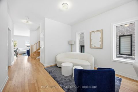 Photo 6 at 53 Danielle Moore Circle, Bendale, Toronto