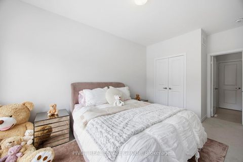 Photo 28 at 53 Danielle Moore Circle, Bendale, Toronto