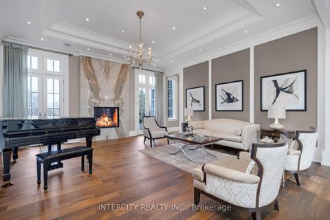 Photo 6 at 20 Orico Court, Kleinburg, Vaughan