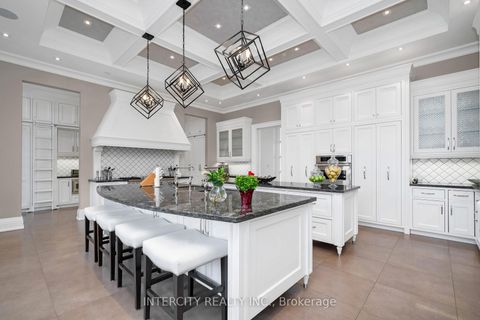 Photo 11 at 20 Orico Court, Kleinburg, Vaughan